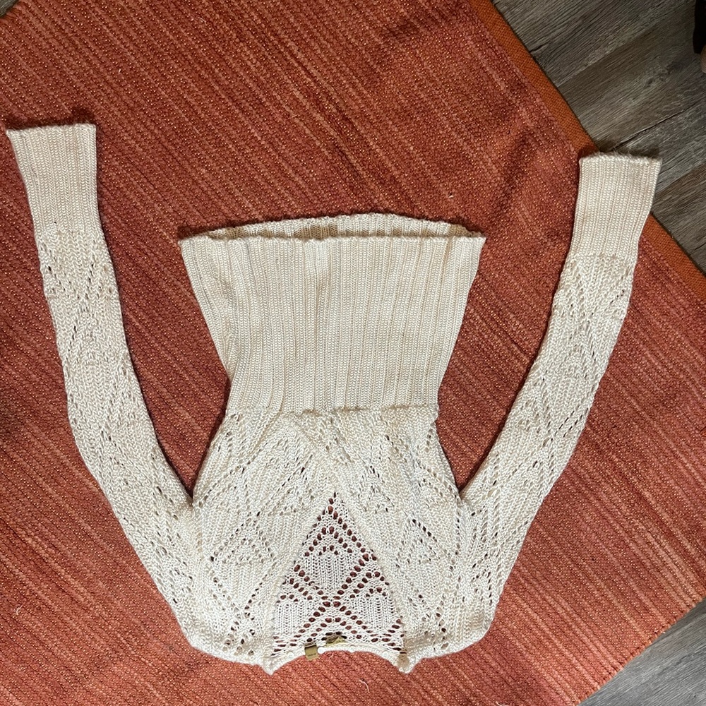 Elegant Cream Knit Sweater